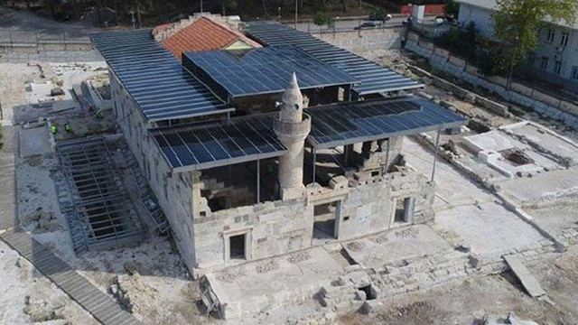 Tarihi cami uzay üssüne döndü!