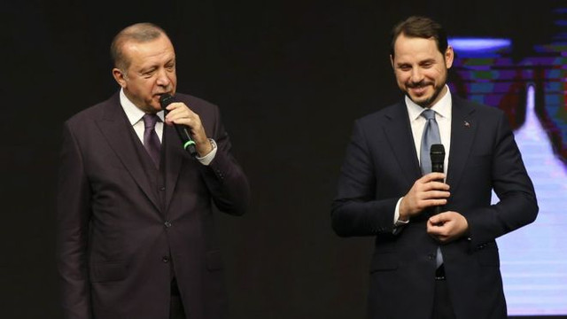 https://i.haber3.com/2/640/360/files/2019/12/9/5063846/ak-partide-liderlik-catlagi-kendi-reklamini-yapiyor-8jM.jpg?v=a1575899050 https://i.haber3.com/2/640/360/files/2019/12/9/5063846/ak-partide-liderlik-catlagi-kendi-reklamini-yapiyor-8jM.jpg?v=a1575899050
