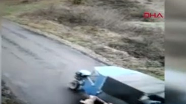 Tarım aracına bağlanarak sürüklenen köpek öldü