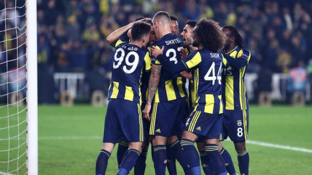 Fenerbahce Nin Zenit Galibiyeti Rus Basininda Futbol