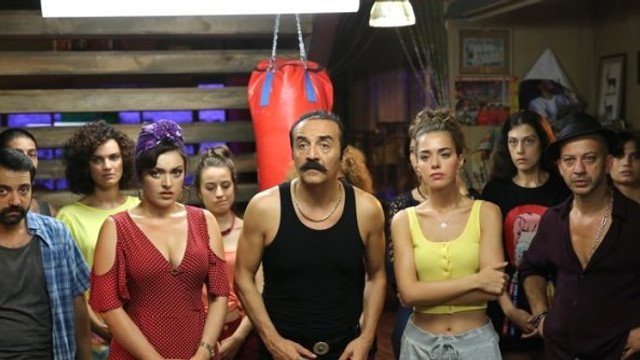 Organize İşler Sazan Sarmalı Netflix’de yayınlandı