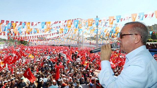 Bakan Cumhurbaşkanı Erdoğan'ı yalanladı