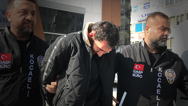 Kapısını çalıp su istediği yaşlı kadına dehşeti yaşattı