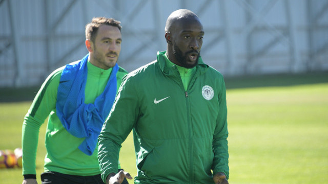 Atiker Konyaspor'da Yatabare sakatlandı