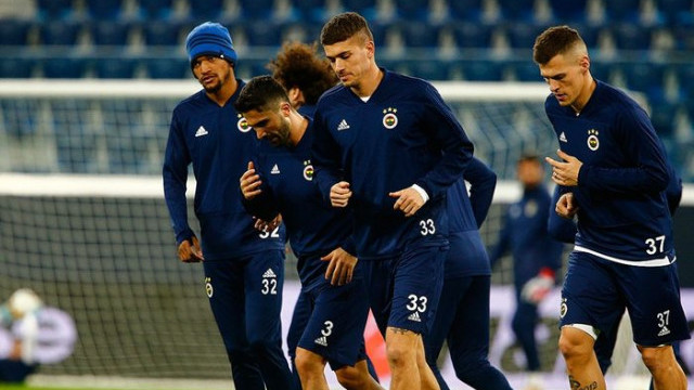 Fenerbahce Besiktas Derbisinde Galibiyet Ariyor Futbol