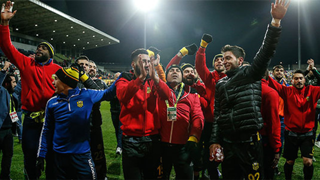 ''Galatasaray'ı da yenerek final oynamak istiyoruz''