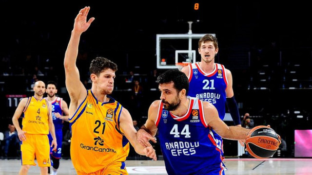 THY Euroleague'de 22. haftanın MVP'si Krunoslav Simon