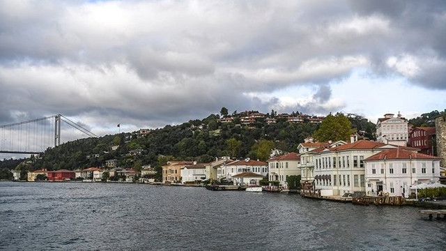 İstanbul Boğazı'nı ''nehir'' yaptılar