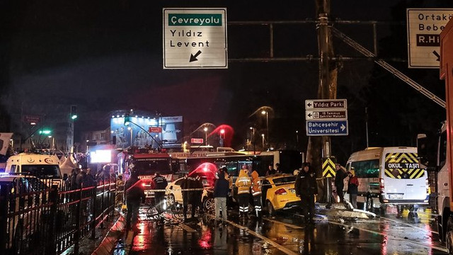 İstanbul'da korkunç kaza! 1 ölü yaralı 2 yaralı