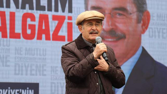 Yılmaz Büyükerşen'e büyük destek