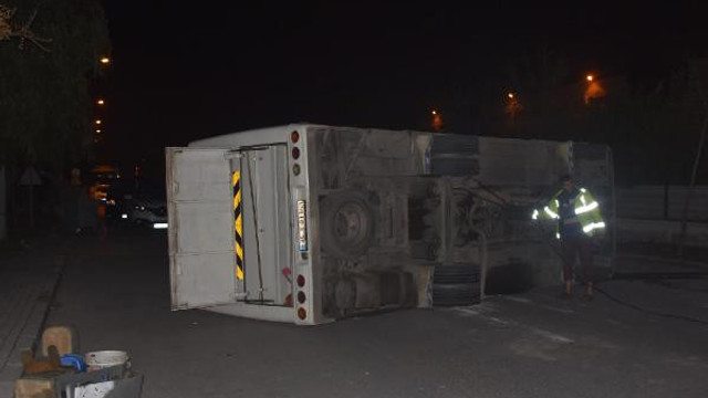 Feci kaza ! Otobüs ile minibüs çarpıştı: 10 yaralı
