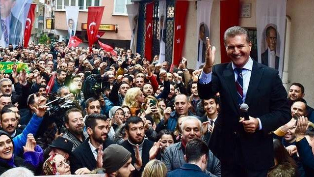 Şişli'de anketlerden Mustafa Sarıgül fışkırıyor