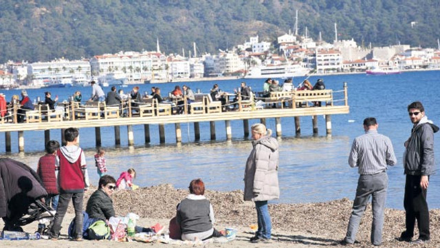 Yağışlı, soğuk ve puslu havadan sıkılanlara müjde ! Haftaya yaz geliyor !