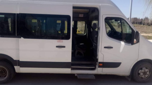 Servis minibüsünde dehşet ! Liseli kız...
