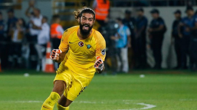 Akhisarspor'da Fatih Öztürk affedildi