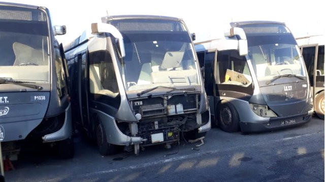 65 milyon euroya alınan metrobüsler hurdaya çıktı
