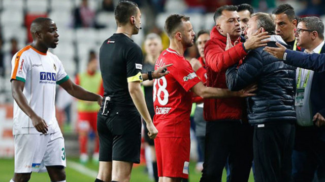 TFF'den flaş açıklama! Sergen Yalçın'ın 2 maçlık cezası onandı