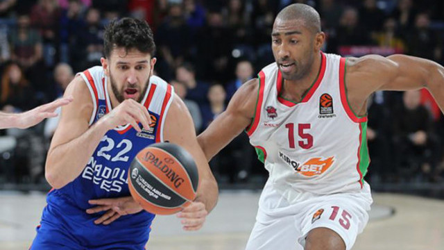 Anadolu Efes İspanya deplasmanında kazandı