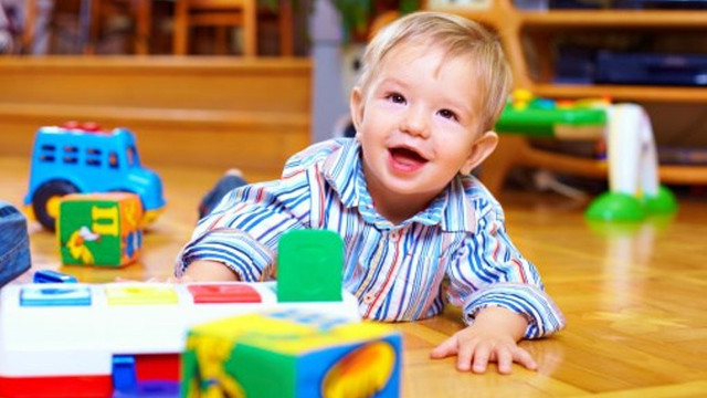 Anne Babalar Dikkat Oyuncaklardan Bulasiyor Ve Ishal Ile Basliyor Kadin