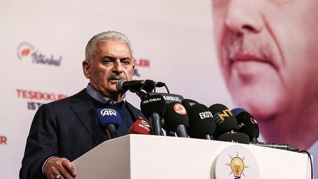 Binali Yıldırım AK Parti İl binasından ayrıldı