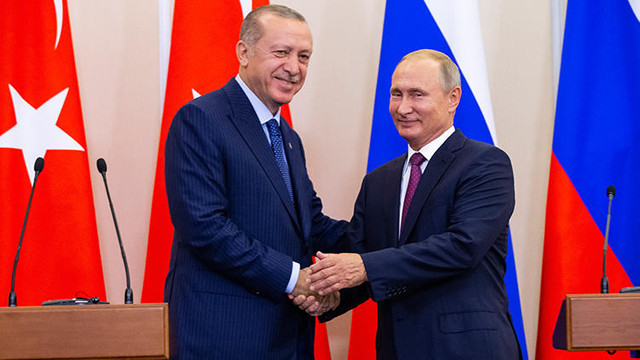 Rusya lideri Putin'den Erdoğan'a tebrik telefonu