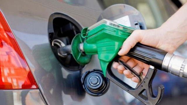 Benzin ve motorine okkalı zam! Benzine 22 kr, motorine 18 kr!