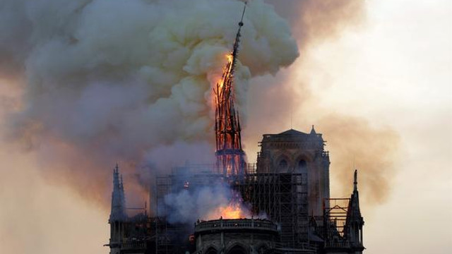 Notre Dame yangınının nedeni belli oldu