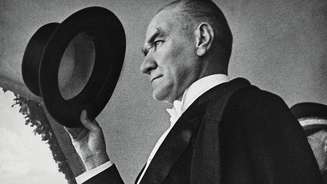 Atatürk'ün Lenin'e yazdığı mektup panelle anılacak