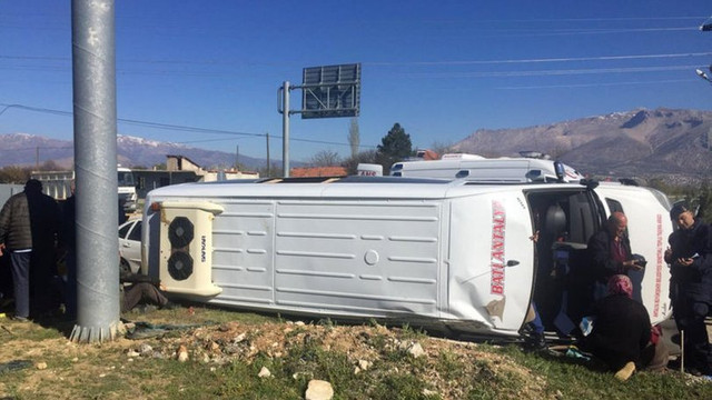 Antalya'da kaza ! Çok sayıda yaralı var