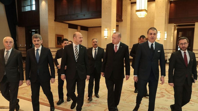 AK Parti ''büyükşehirleri nasıl kaybettik'' kampına giriyor