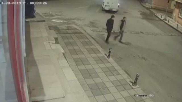 Kocasını sevgilisine öldürtmüş !