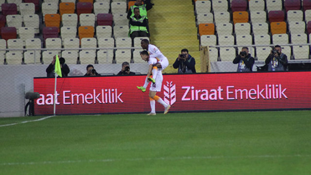 Martin Linnes 100. maçında gol attı