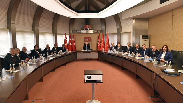 Kılıçdaroğlu 11 büyükşehir belediye başkanıyla buluştu