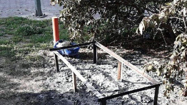 İzmir'de korkunç olay ! Diri diri ateşe verdiler