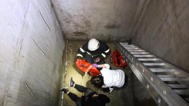 Asansör boşluğuna düşen 2 kadın kabusu yaşadı