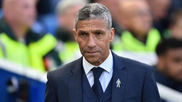 Brighton'da Chris Hughton gönderildi