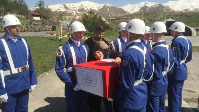 Şehit Uzman Çavuş Volkan Demirci için yürek yakan tören