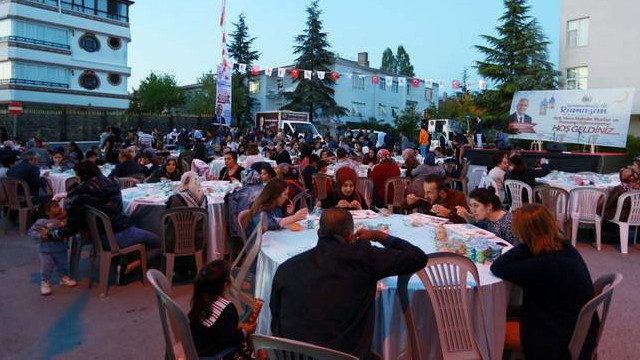 Yenimahalle'de mahalle iftarlarının ilk durağı Beştepe oldu
