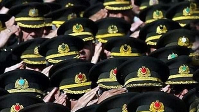 TSK'da OHAL sonrası 1553 personel ihraç edildi