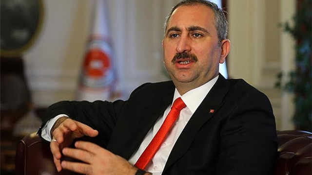 Hükümet bebek katili Öcalan'ın görüşme yasağını kaldırıldı