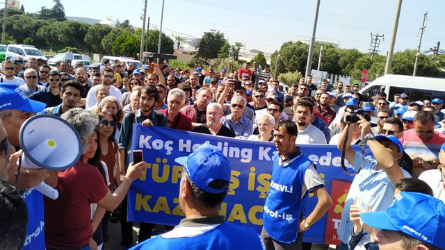 TÜPRAŞ'ta işçiler kendini fabrikaya kapattı