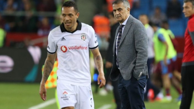 Beşiktaş'ta Adriano sakatlandı