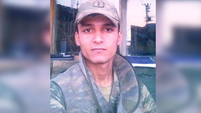 Uzman çavuş evinde ölü bulundu