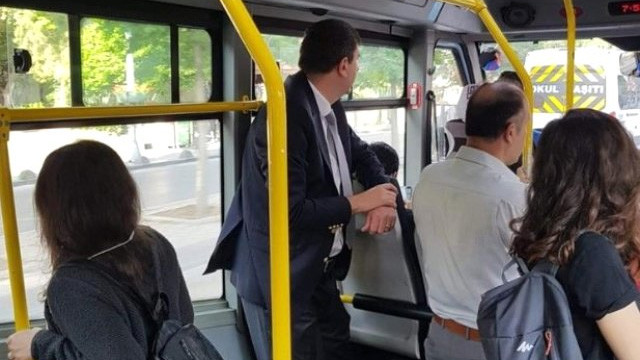 Kadıköy Belediye Başkanı minibüste görüntülendi