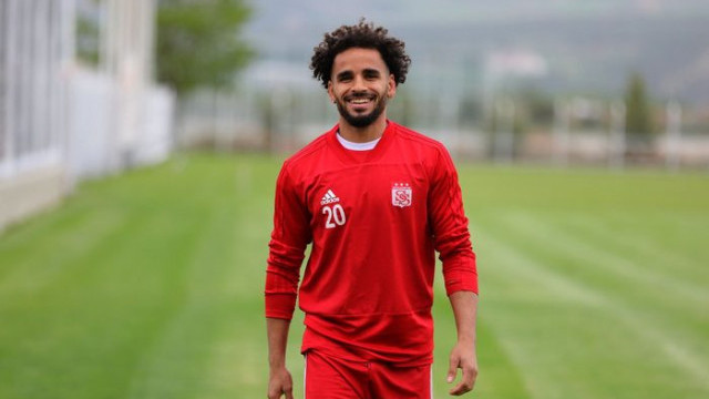 Douglas: Taraftarları stada davet ediyoruz
