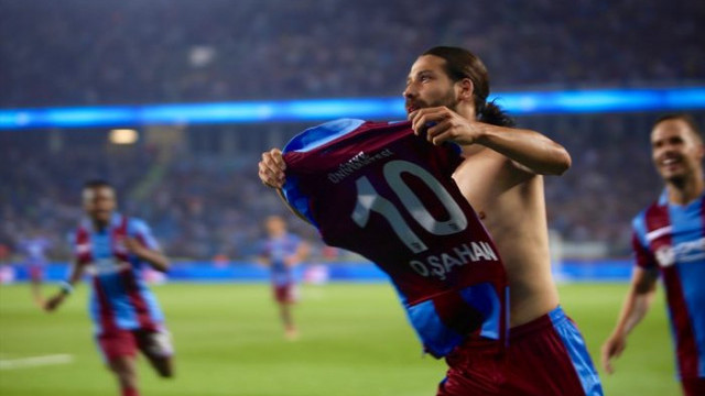 Olcay Şahan Trabzonspor'dan ayrıldığını açıkladı
