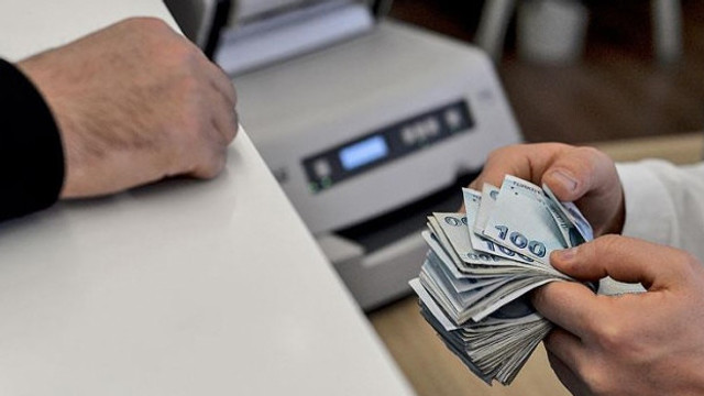 Asgari ücret 272 TL eridi !