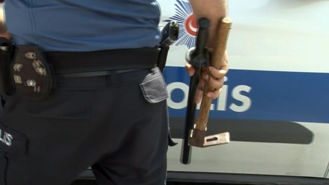 ATM'ye keserle saldırdı, yazdığı not şaşkına çevirdi