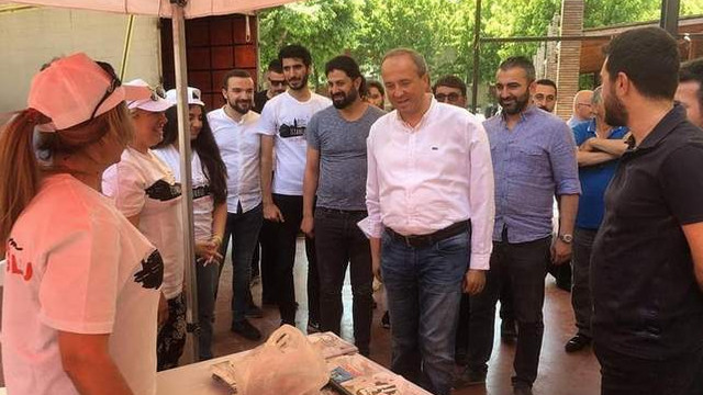 CHP'den ''Avcılar'da ayakkabısız çocuk kalmayacak'' kampanyası