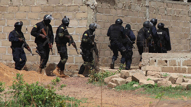 Mali'de katliam: En az 100 kişi öldü